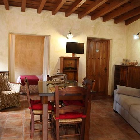 Apartamentos Rurales La Solana Robledillo De Gata Exteriör bild