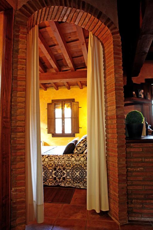 Apartamentos Rurales La Solana Robledillo De Gata Exteriör bild