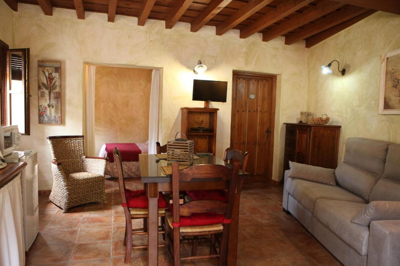 Apartamentos Rurales La Solana Robledillo De Gata Exteriör bild